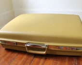 Vintage Samsonite. Yellow Luggage. Large.