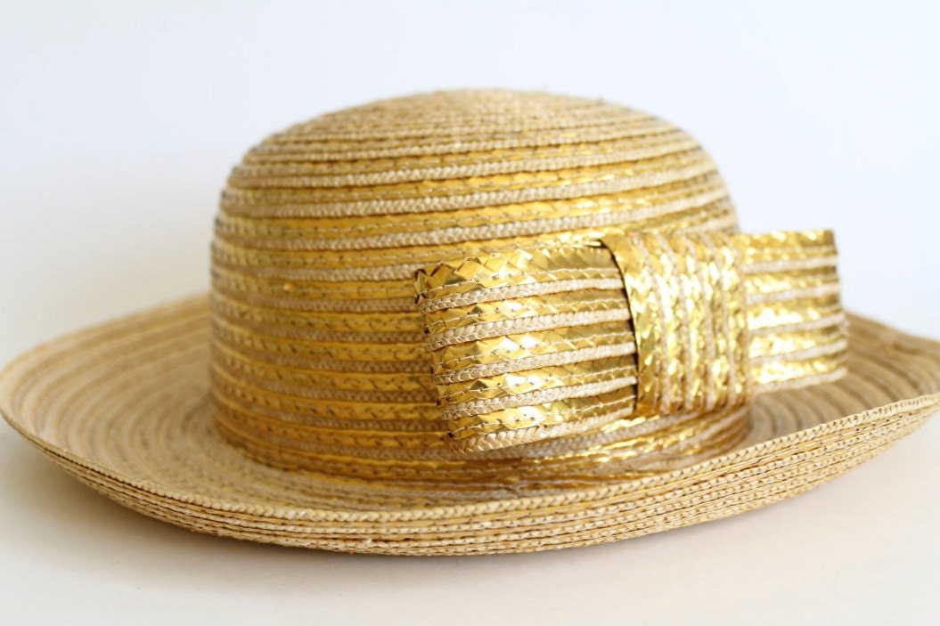 Vintage Hat. Gold straw. Gold bow.