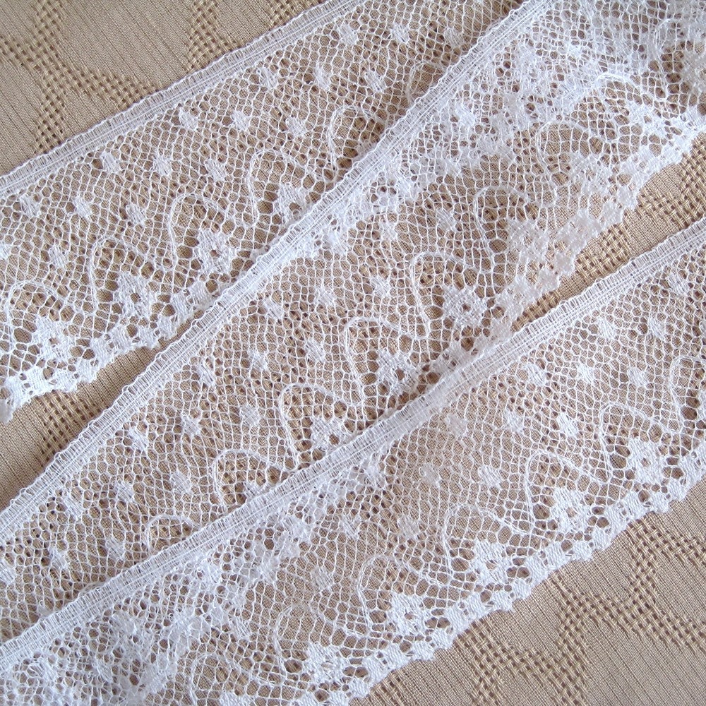 Delicate Romance  Dotted Floral Vintage Net Lace (3 yards)