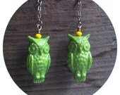 Earrings - vintage green lucite owl - on antique brass chain - woodland