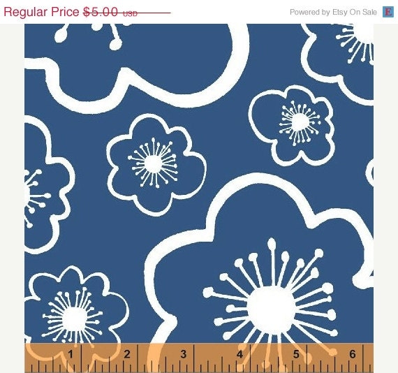 Bella Large Flower Cornflower - 1/2 Yard