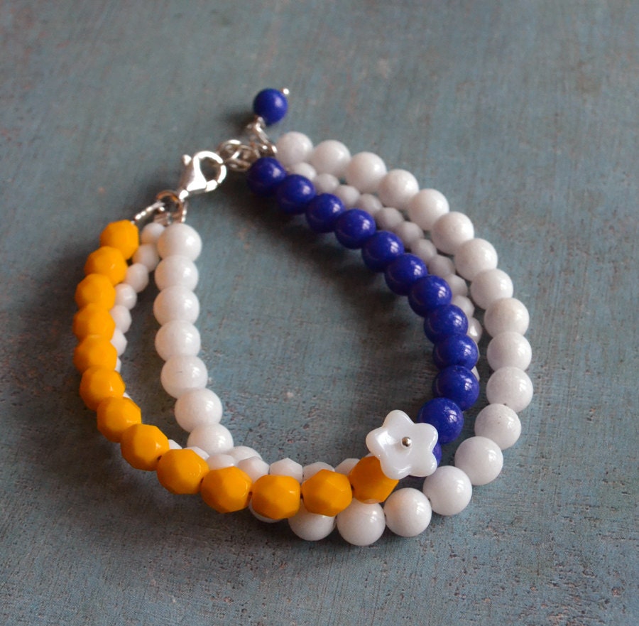 Summer Souvenir - bracelet with semi precious stones and glass stones