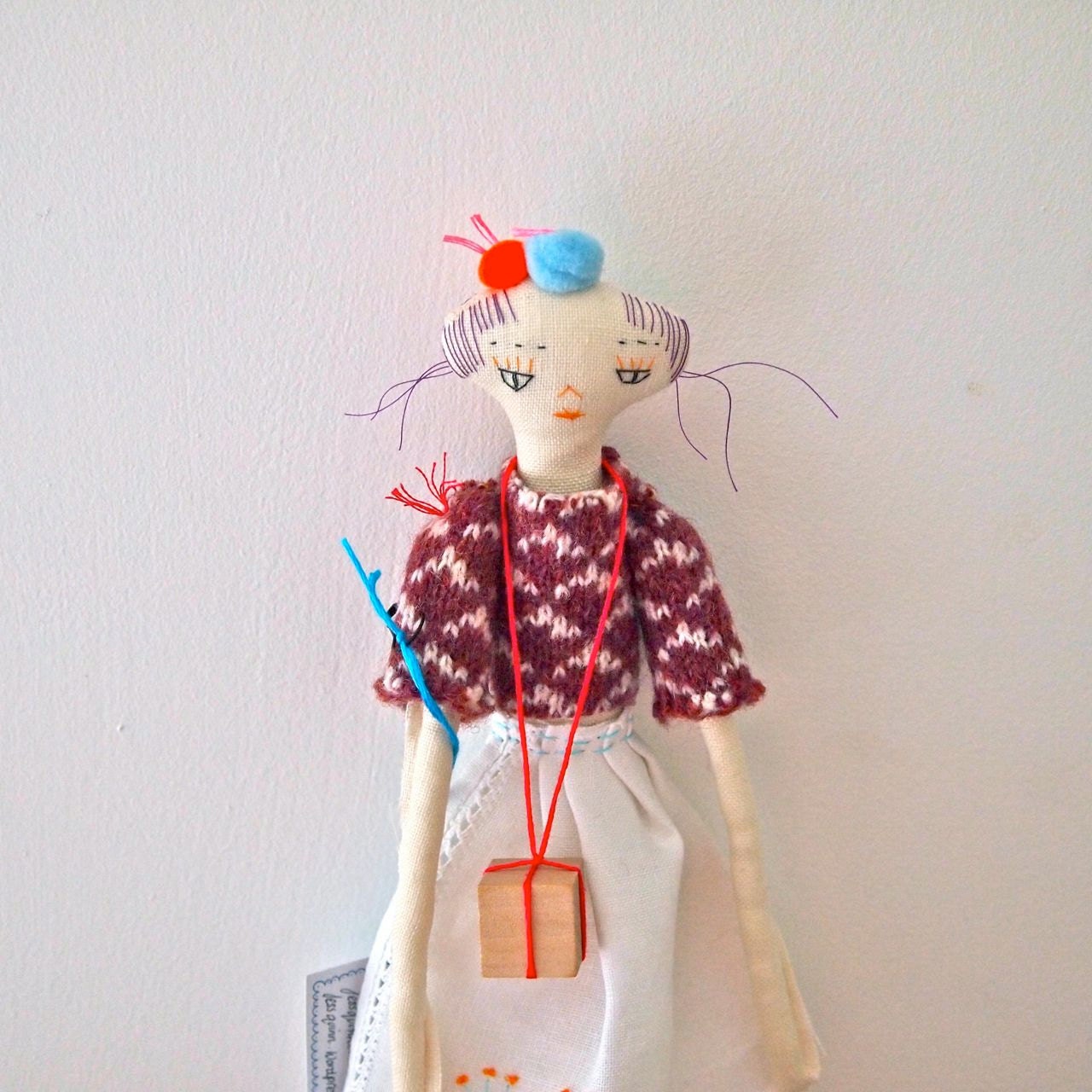Cloth display doll, embroidered linen Little Oshi doll