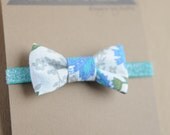 newborn baby toddler girls fabric bow headband - vintage floral blue bow - turquoise glitter elastic