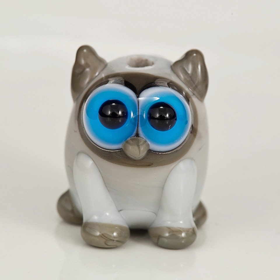 Gray Grey Kitty Cat Lampwork Glass Bead
