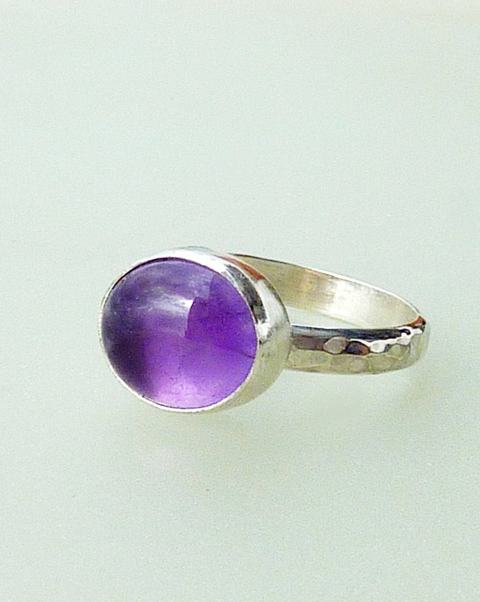 Purple Amethyst cocktail Ring, Violet Jewel, Sterling Silver Hammered Ring Band,  Birth stone ring
