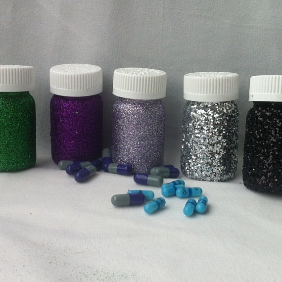 FREE Glitter GLAM Pill Bottles - Mothers Little Helper - Pay it Forward - Act of Kindness