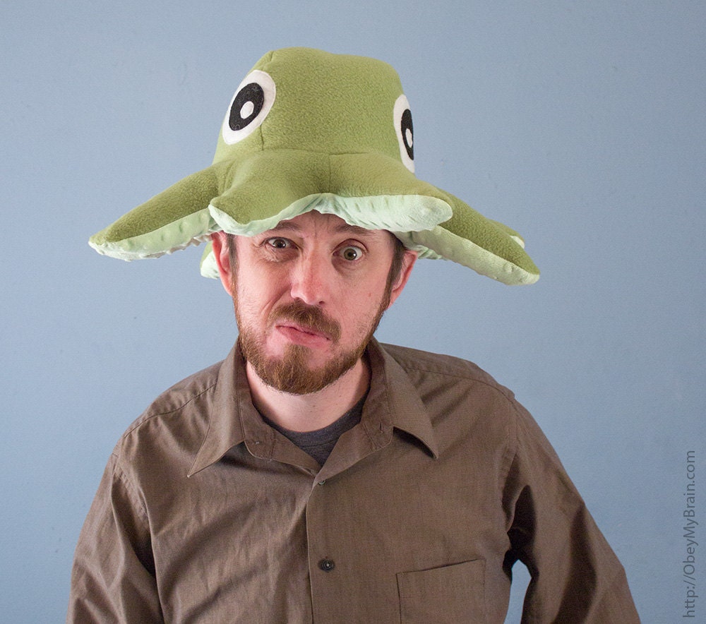Fleece Octopod Hat/Pillow - Light Green
