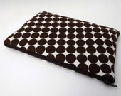 Slim Makeup Bag in Chocolate Brown Groove Dot