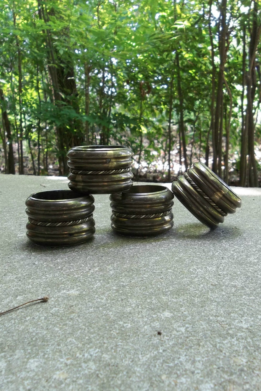 Vintage Brass Napkin Rings Home Living Dining Pottery Barn Style French Country Primitive Farmhouse Rustic Picnic Set of 4