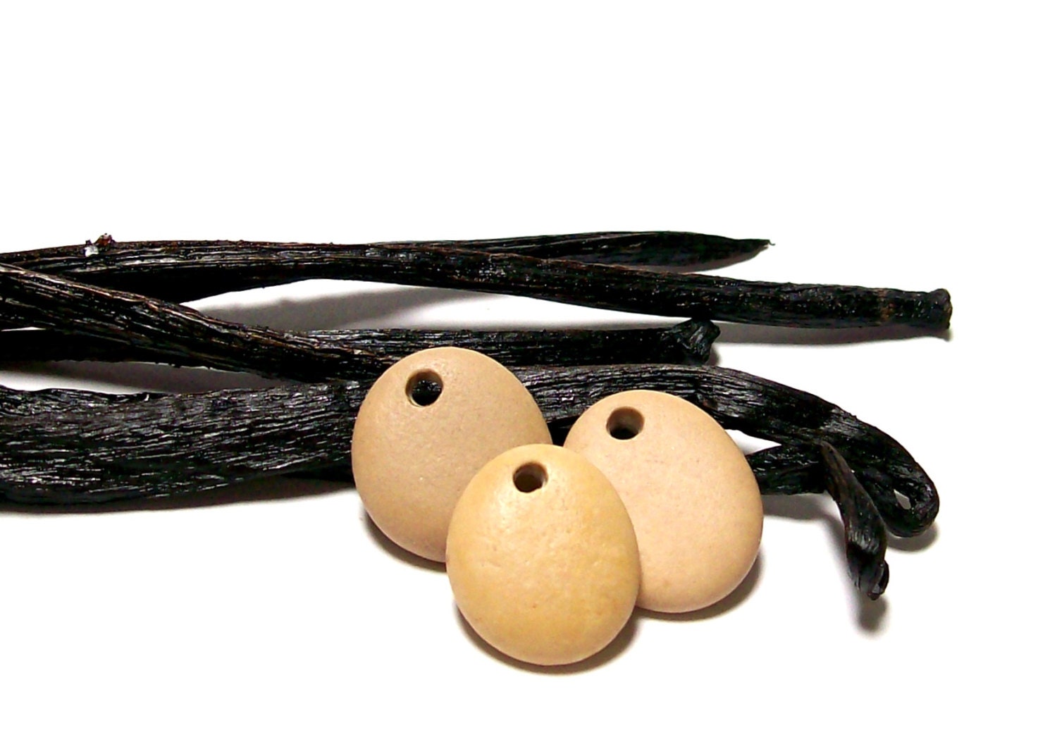 Beach Jewelry Pebbles Supply - Stone Beads Supplies - Genuine Drilled River Rocks - "Vanilla Melts" charms by StoneMe