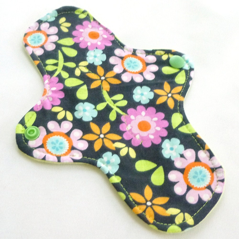 ULTRATHIN Reusable Cloth Pantyliner mini pad with wings - 1984 Floral -  quilter's cotton top