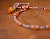 lördagsgodis no. 5 - a matte glass beaded necklace