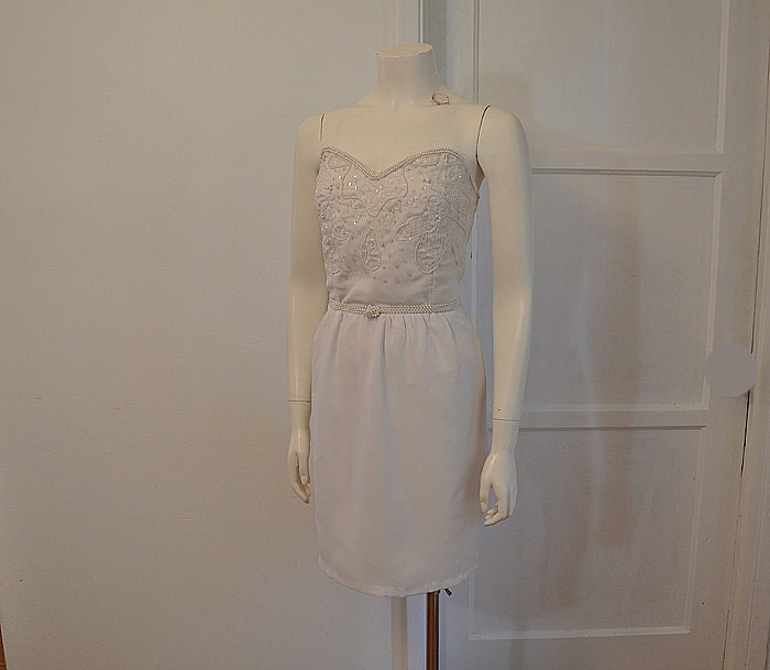 1960s dress / Vintage 60's White Strapless Embellished Dress