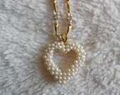 vintage faux pearl heart necklace