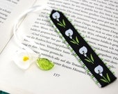 Bookmark 'white Calla lili'  with glass leaf