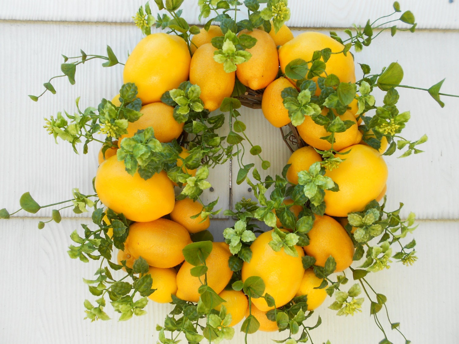 Little Lemon Wreath With Boxwood....check shop announcement