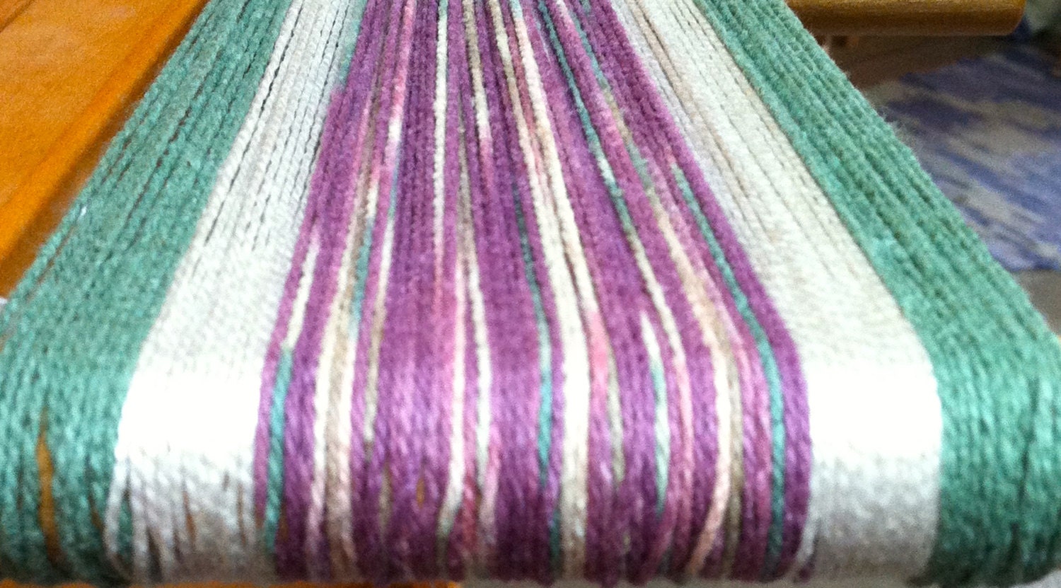Weaving kit for striped placemat/towels/napkins/table runner.