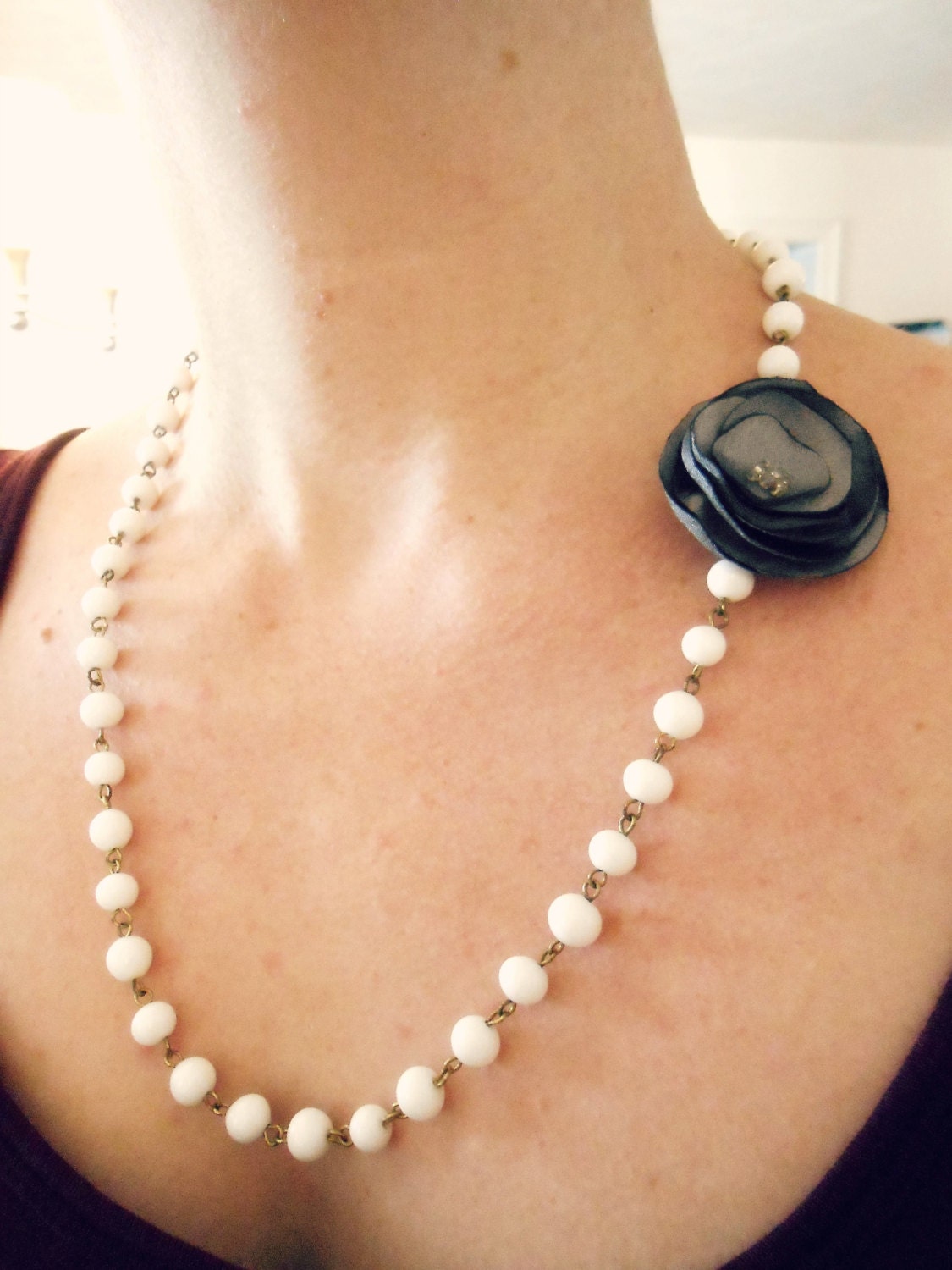 Short Flower Pendant Necklace with Vintage Glass Bead Chain
