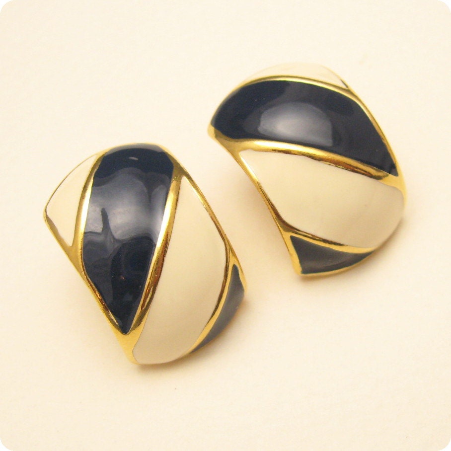 Half Hoop Enaml Earrings Navy Napier E5120