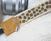 Zakka camera strap/wristlet  - Vintage mini leopard prints with pad lock charm