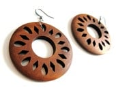 Wooden dangle earrings - Wood brown carved drop and losange pendants jewelry - OOAK