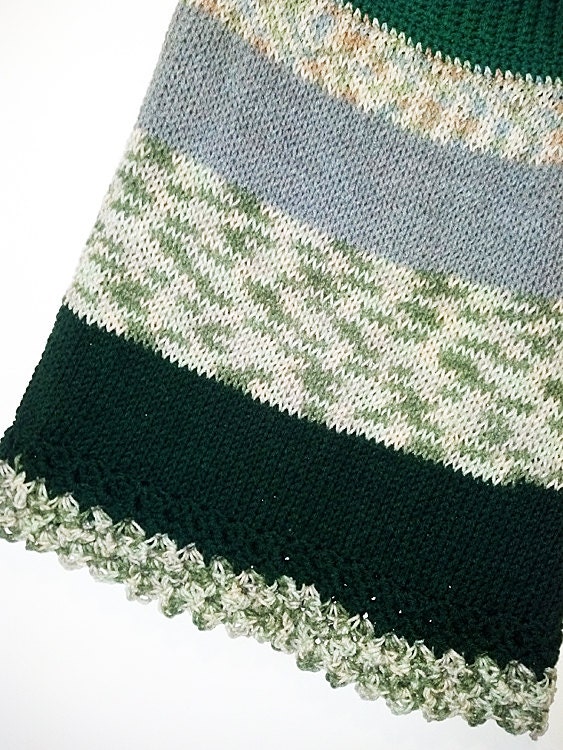 Greens hand knit and crocheted skirt PLUS SIZE 18/20 waist 38