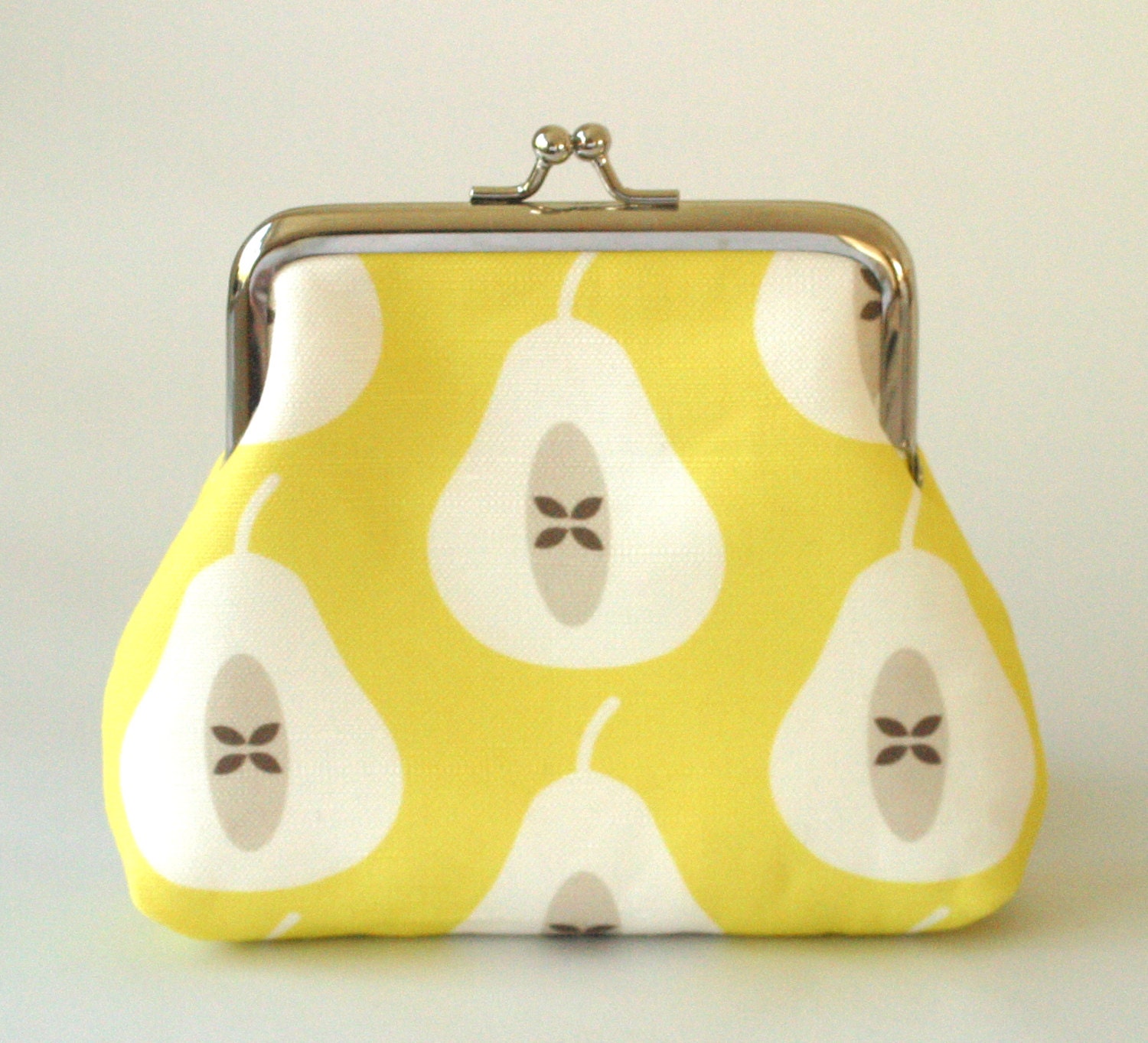 Pear coin purse in Yellow