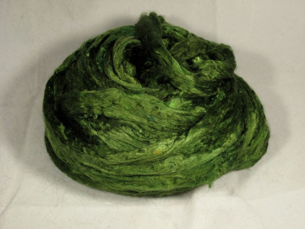 Bombyx Cultivated Silk Combed Top -Moss - 1oz