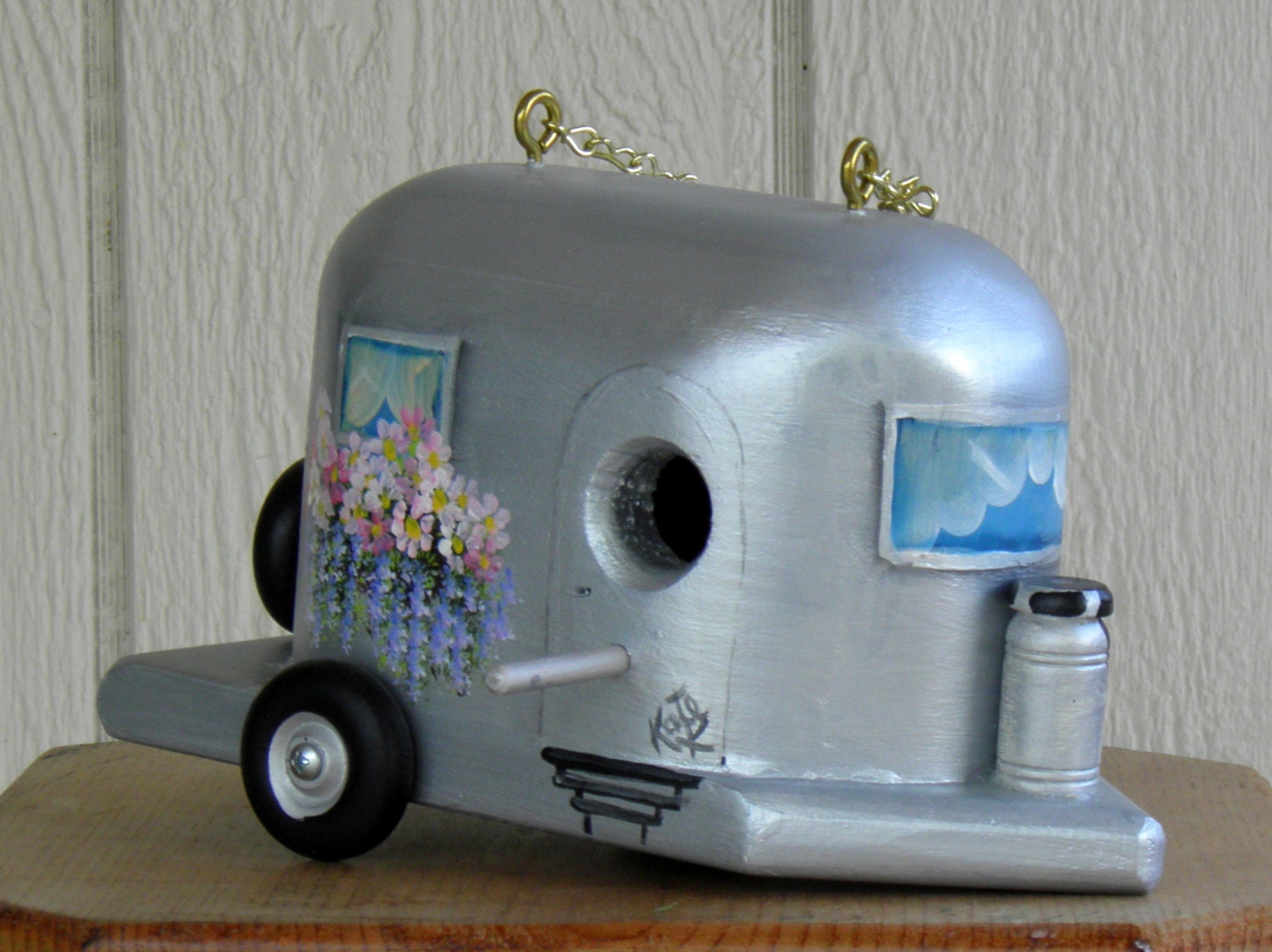Eco Friendly Air Stream Bird House Hand Made and Hand Painted