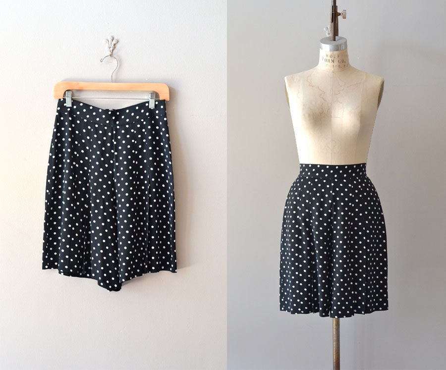 polka dot shorts / vintage 1980s rayon shorts / Summer Dots shorts