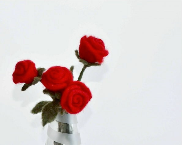 Everlasting Roses - Sculptural Wool Felted Red Flowers SET of 4 for Mothers Day - Eco Friendly Winter Home Decor (Ready to Ship)