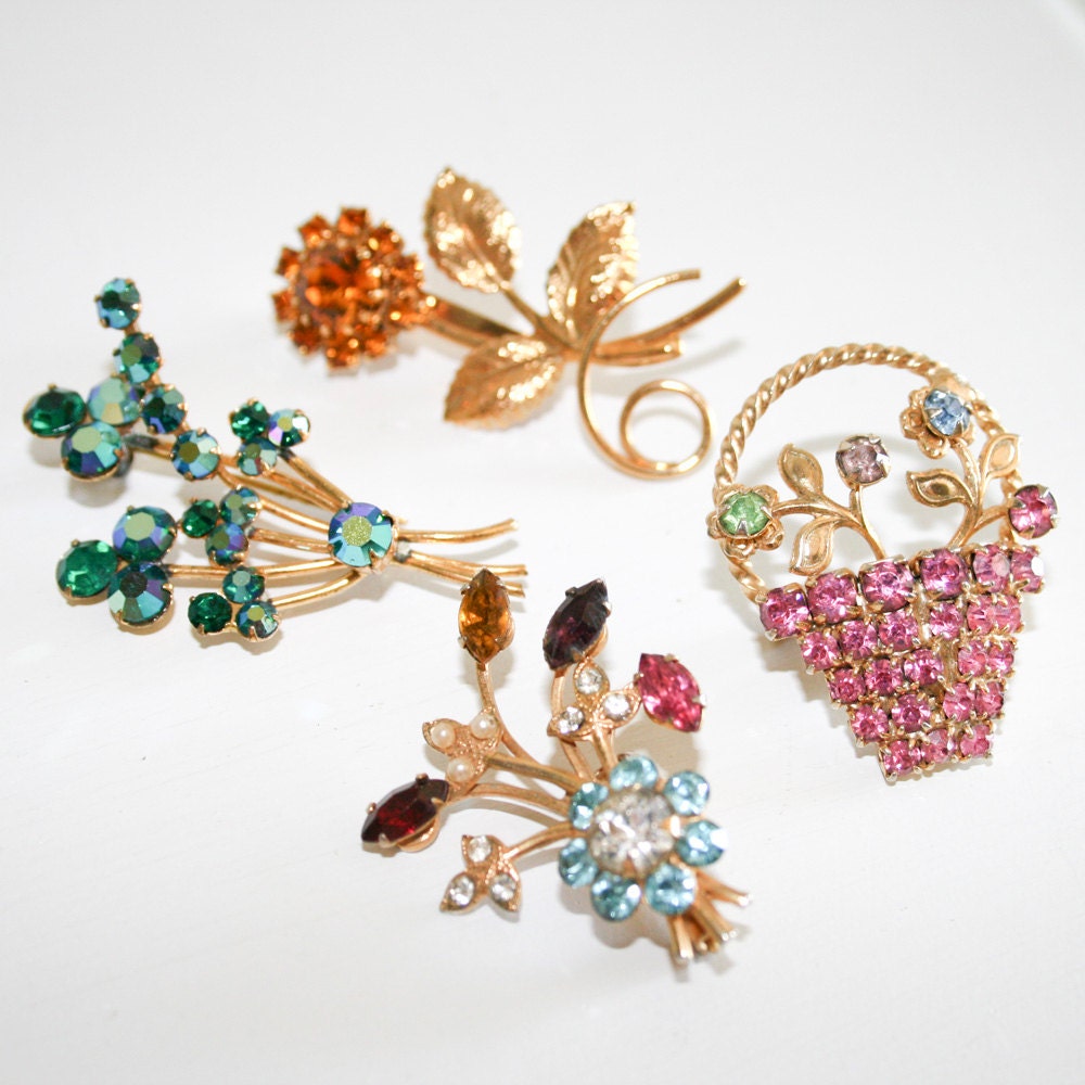 Destash Lot of Rhinestone Flower Brooches