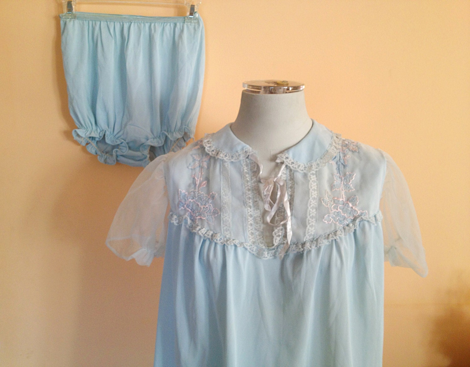 Vintage Pale Blue Lingerie Top and Panties Set. Sheer. Bloomers. Peter Pan Collar. Babydoll. Lace. Feminine. 1960s. Bow. Floral. Retro.