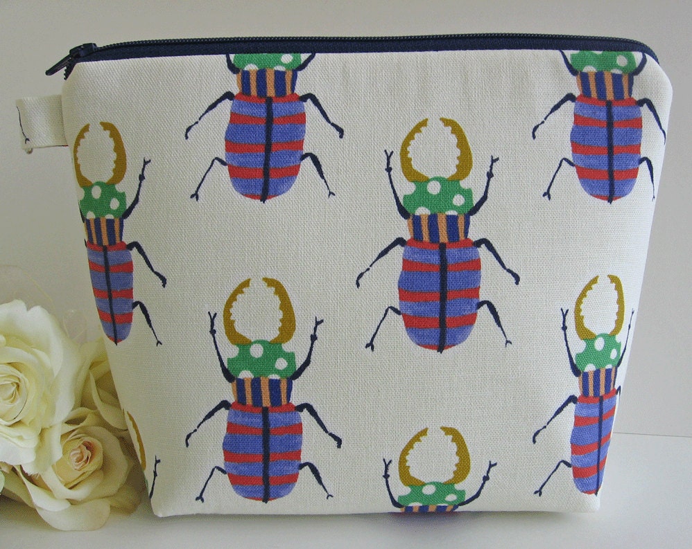 bugs/ cosmetic bag / make up bag / stag beetle / zipper bag/ gadget  pouch