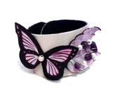 Leather bracelet with butterfly and amethyst beads. Leather jewelry.