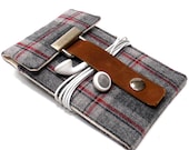 iPhone 3 or 4 sleeve - gray and red vintage plaid