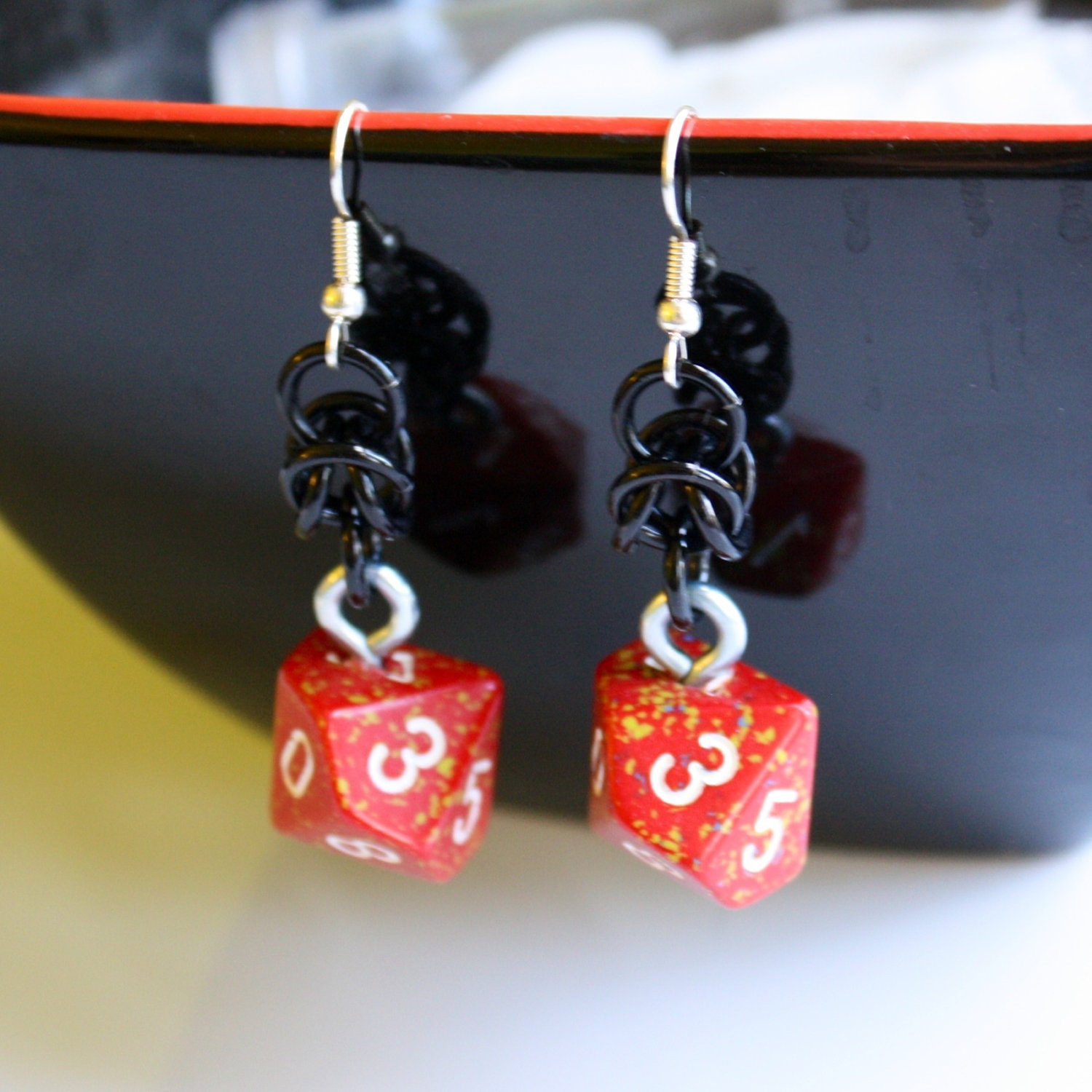 Speckled Red d10 Chainmail Earrings