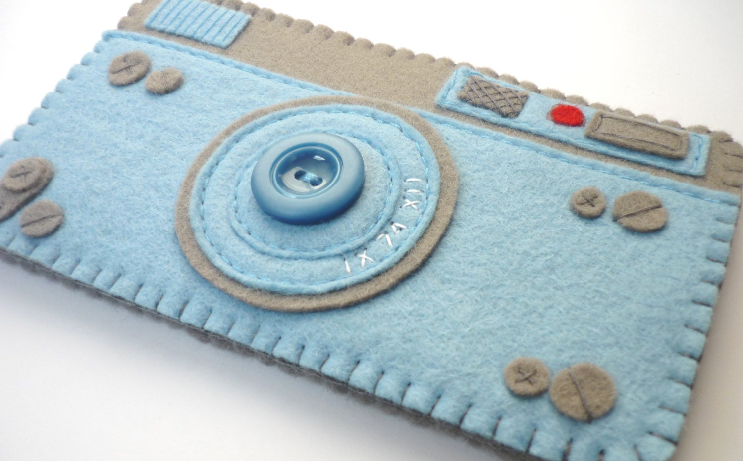 Felt camera case for iphone- new iphone 5 -ipod- mobile- camera