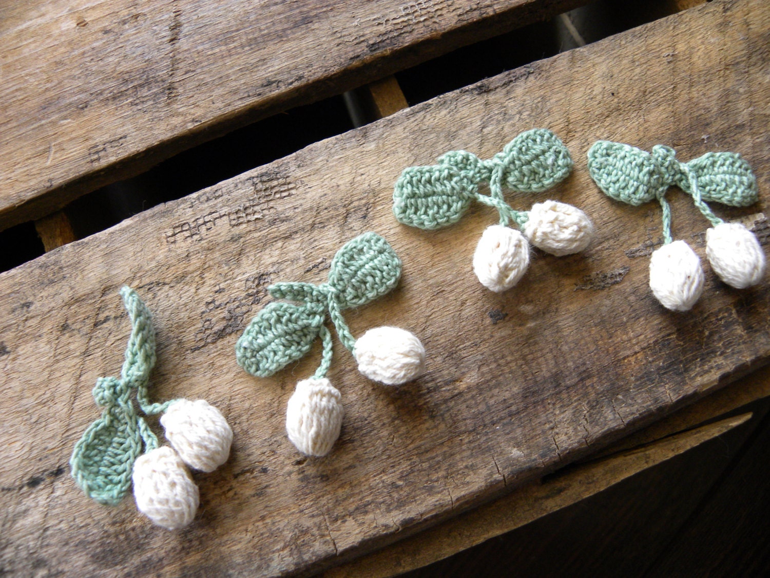 4 Vintage Little Crochet  Berries Appliques