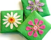DIY Crewel Embroidery Kit Gift Pouch Set of 3 zinnia, daisy, passion flower