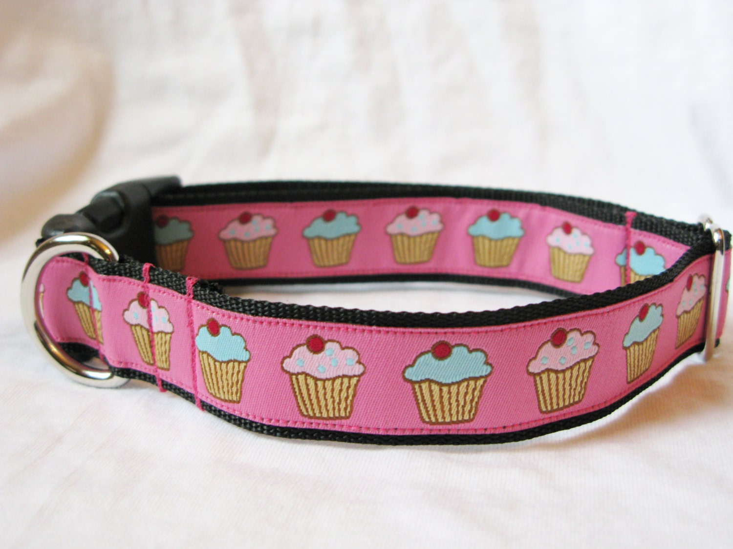 Pink Cupcake Dog Collar (Large)
