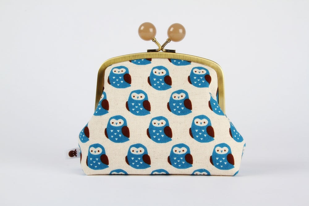Color bobble pouch - Owls in blue - metal frame clutch bag