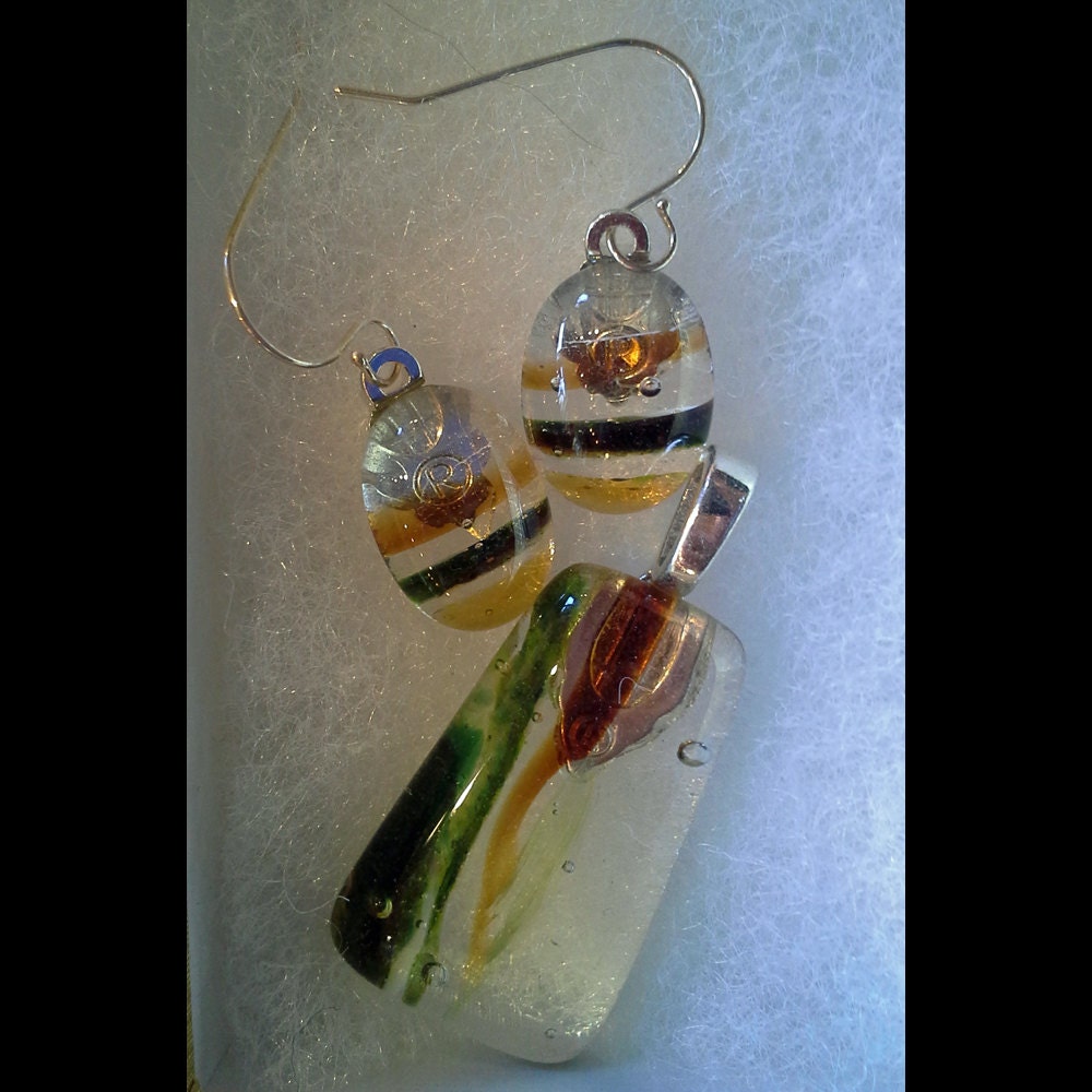 Spring Pendant and Earring Set