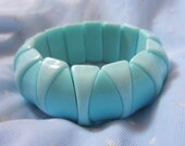 Vintage Stretchy Plastic Bracelet - Aqua