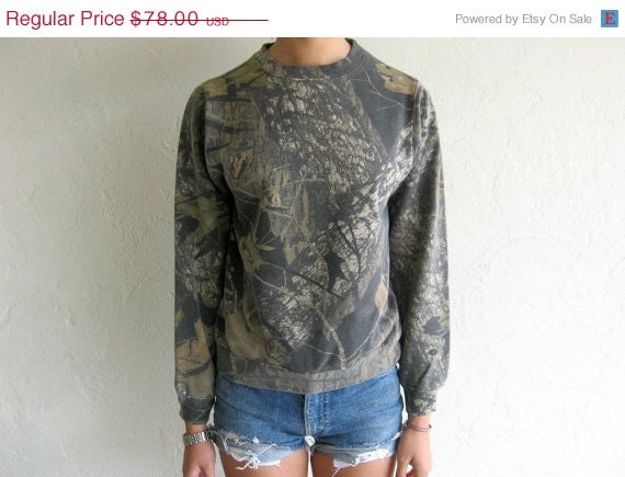 SUMMER SALE 30% OFF Vintage Camo Crewneck Sweatshirt