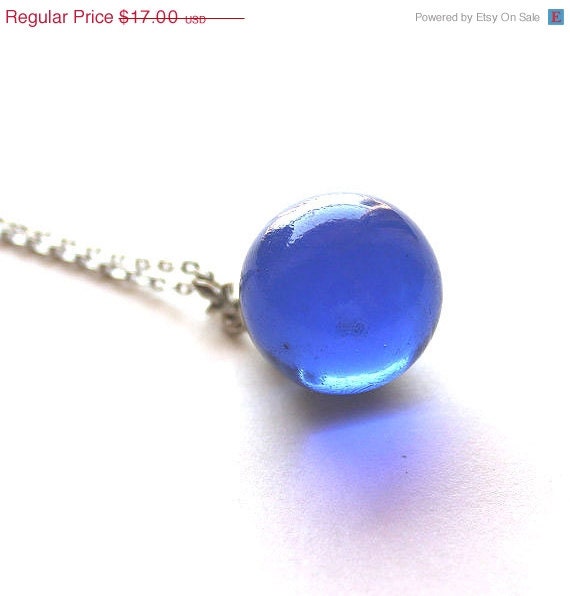 ON SALE Necklace cobalt blue glass marble Vintage 1950s - 1960s playful