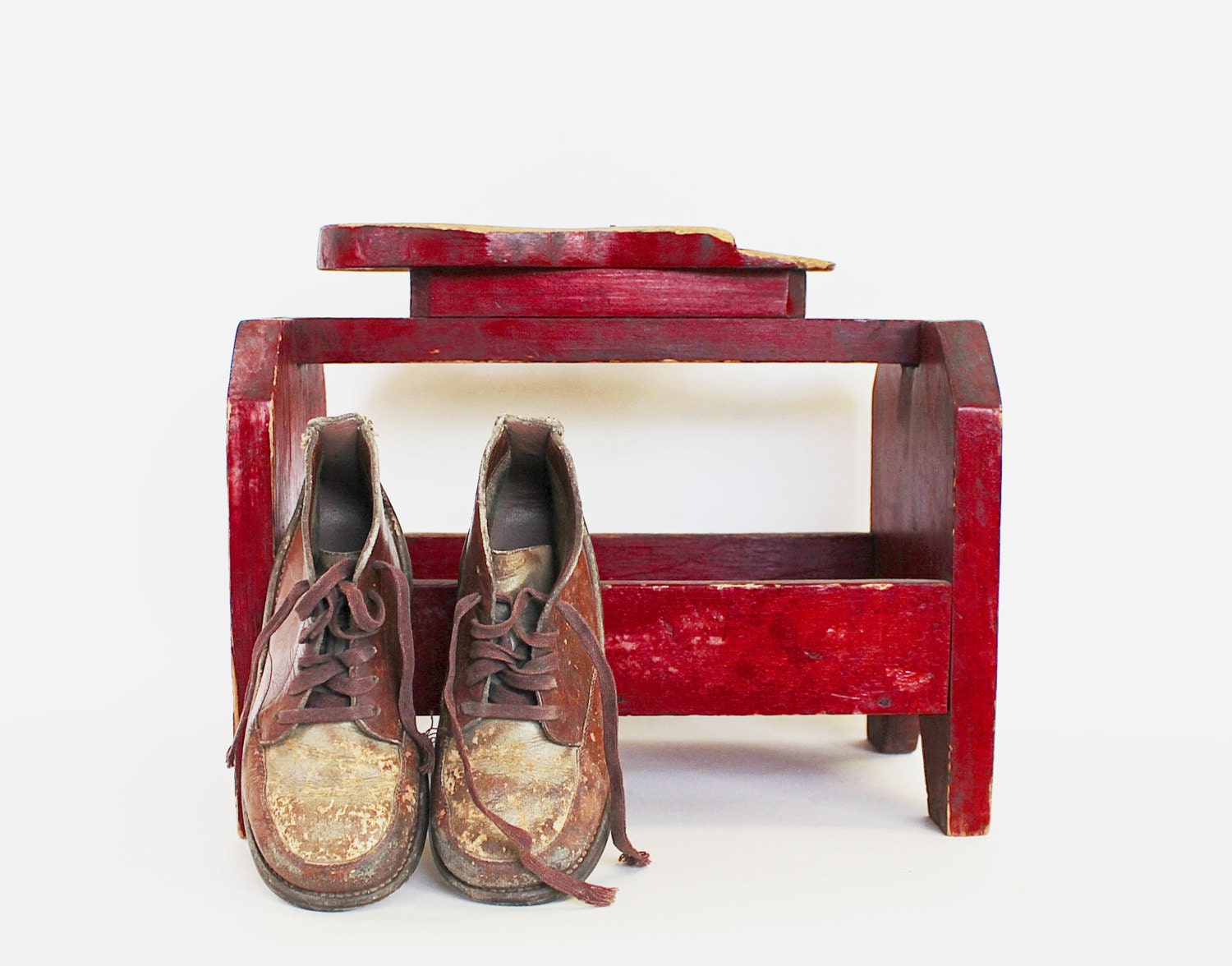 Vintage Shoe Shine Box - Wood - Home Decor - Rustic - Red - Storage - Wooden - Tote