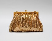 vintage 1940s whiting and davis purse. gold chainmail