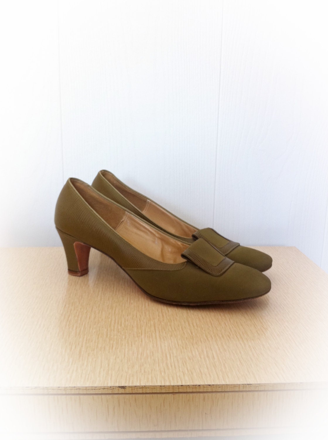 Vintage 1960s Shoes High Heel Green Auditions
